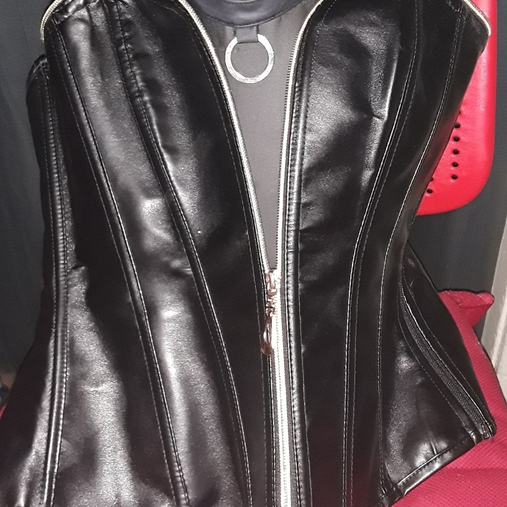 Black corset with choker